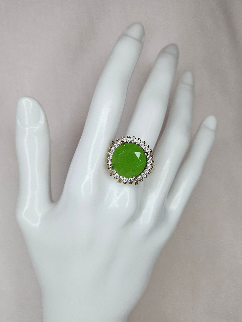 Vintage Sterling Silver Bronze Green Glass Cocktail Ring Size 8 Round Art Deco - Picture 4 of 12